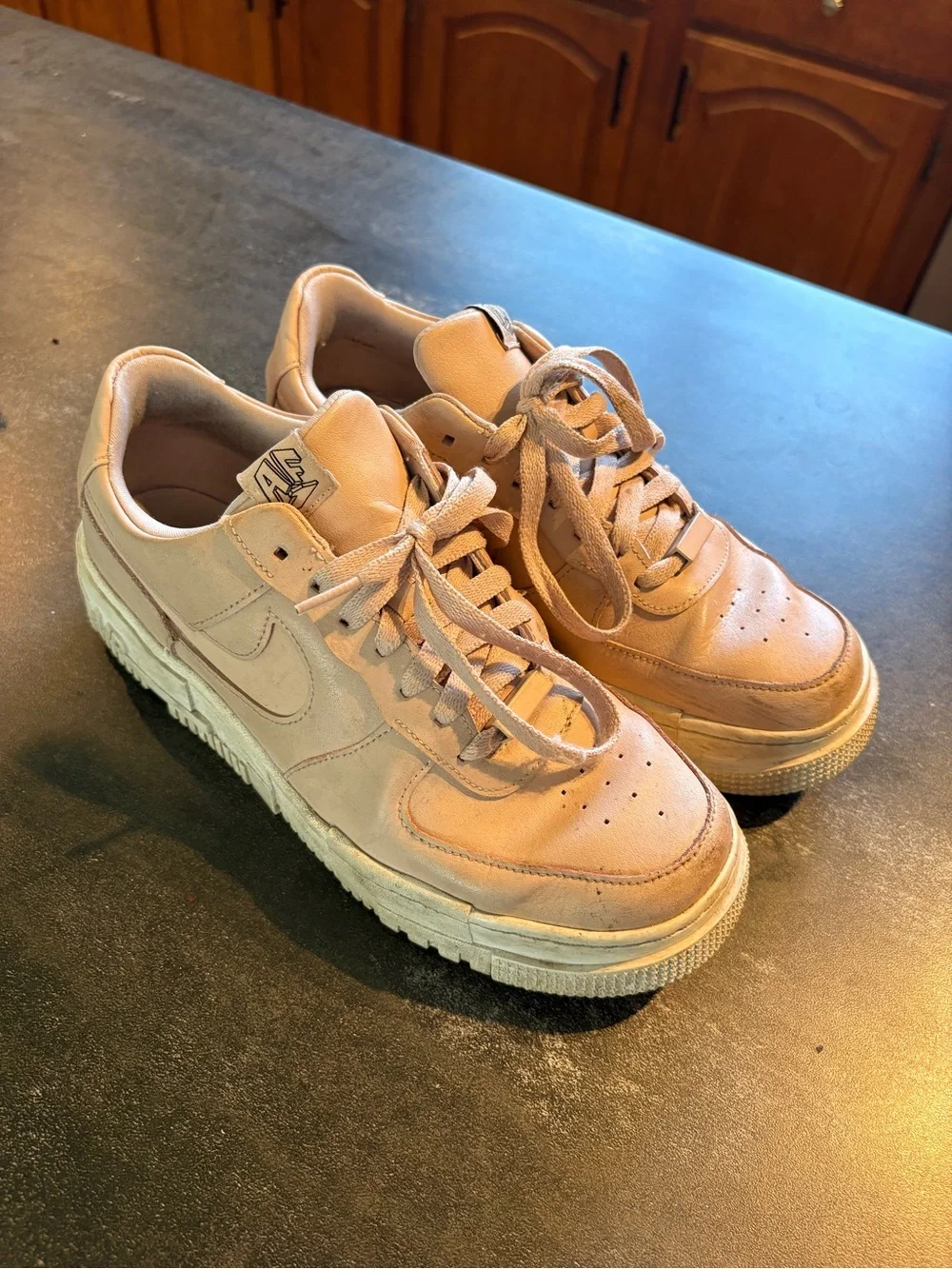 Nike Air Force 1’s Pink size 9.5